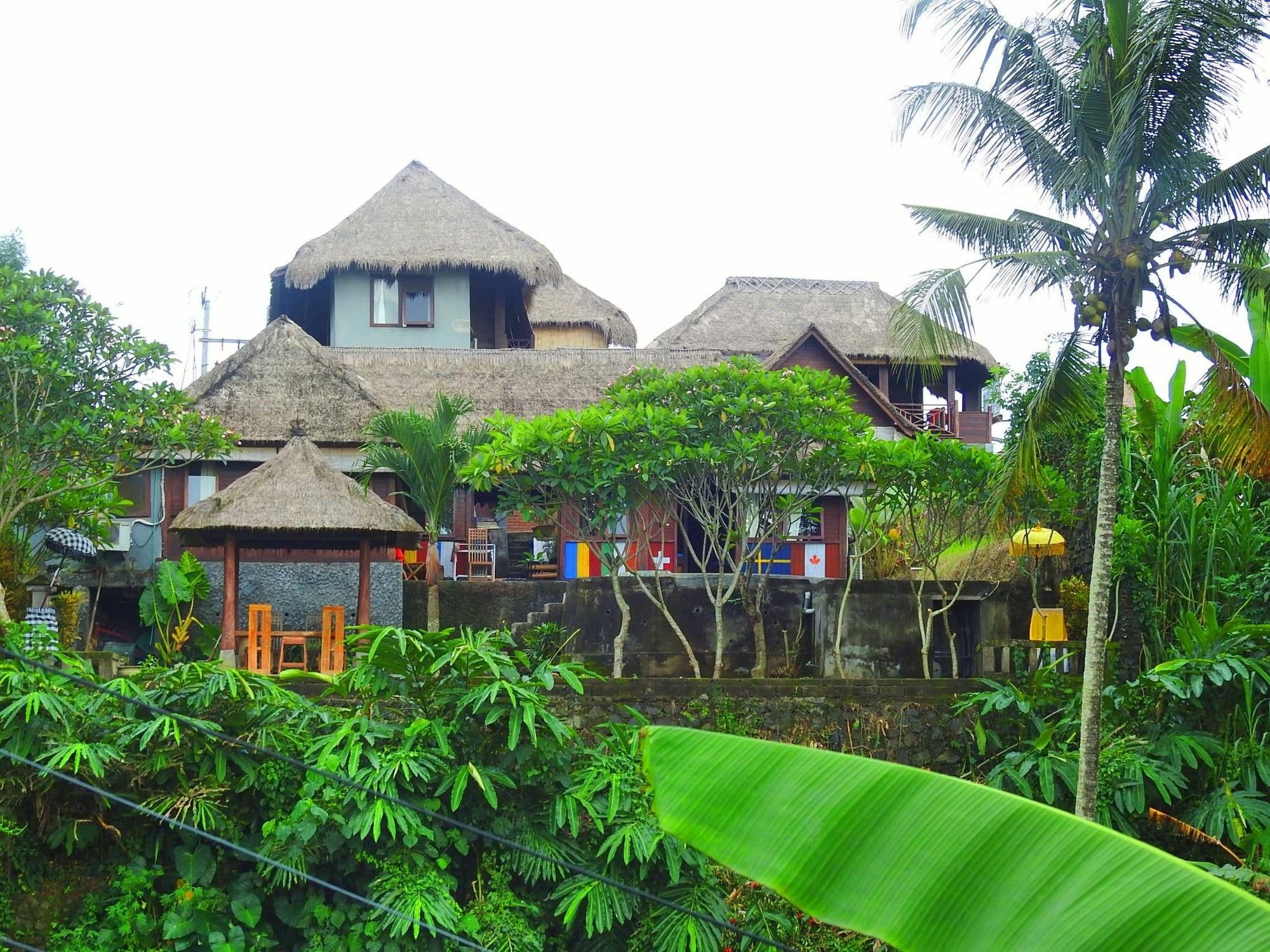Mandala Hostel Ubud Exterior photo